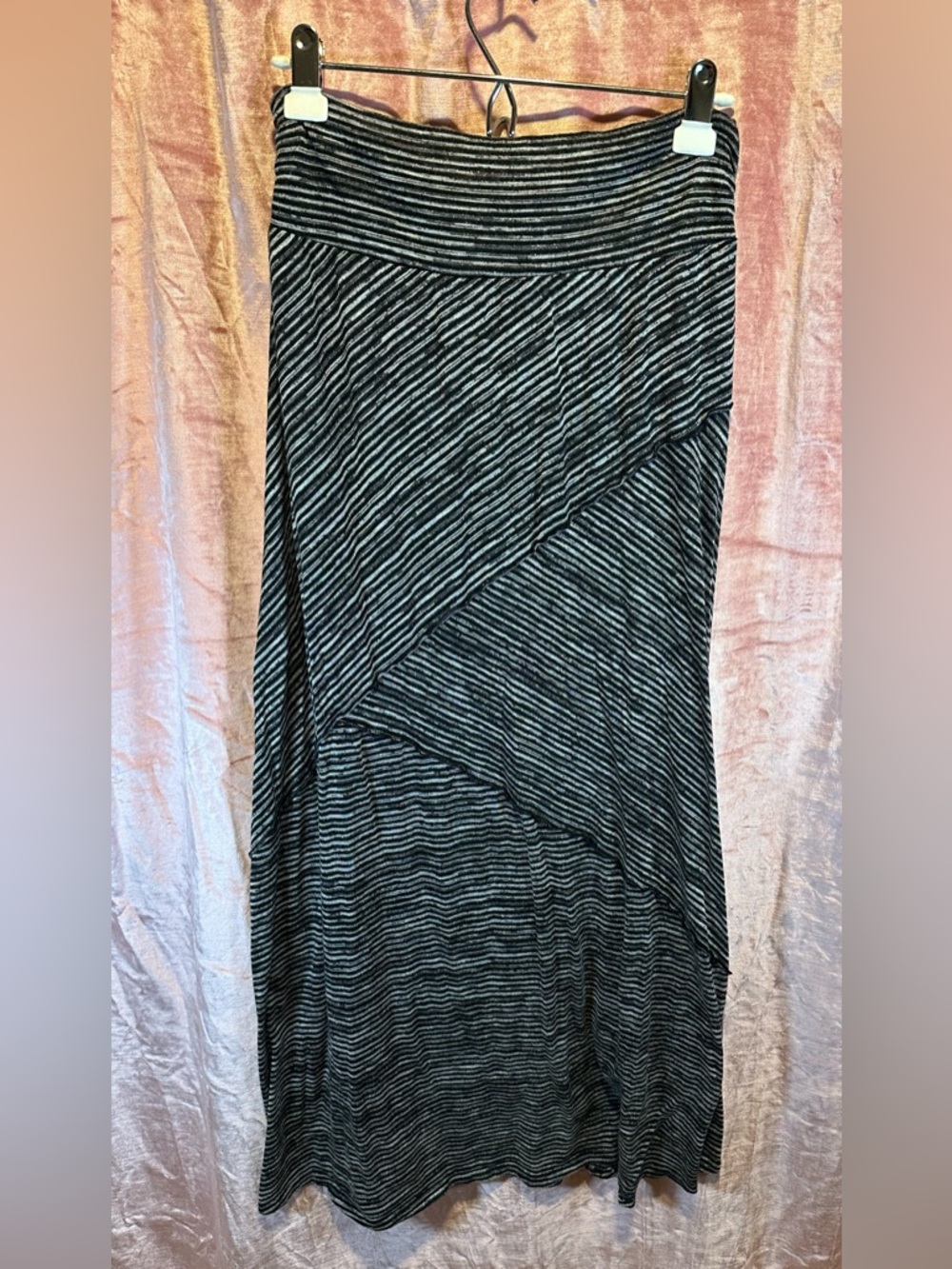Wet Seal Black and White Striped Maxi Skirt